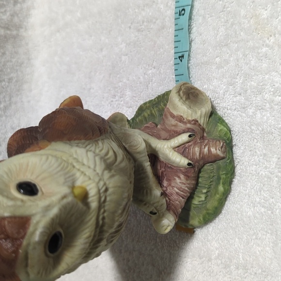 Wal-Mart Vintage Porcelain Bisque Owl Figurine - Picture 10 of 11